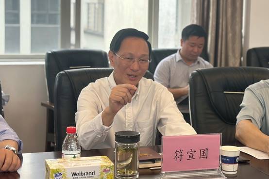 说明: J:\5.华球(中国)(2022年11月始)\照片\【20230512】符宣国书记调研学院人才工作\精选\微信图片_20230515112754.jpg